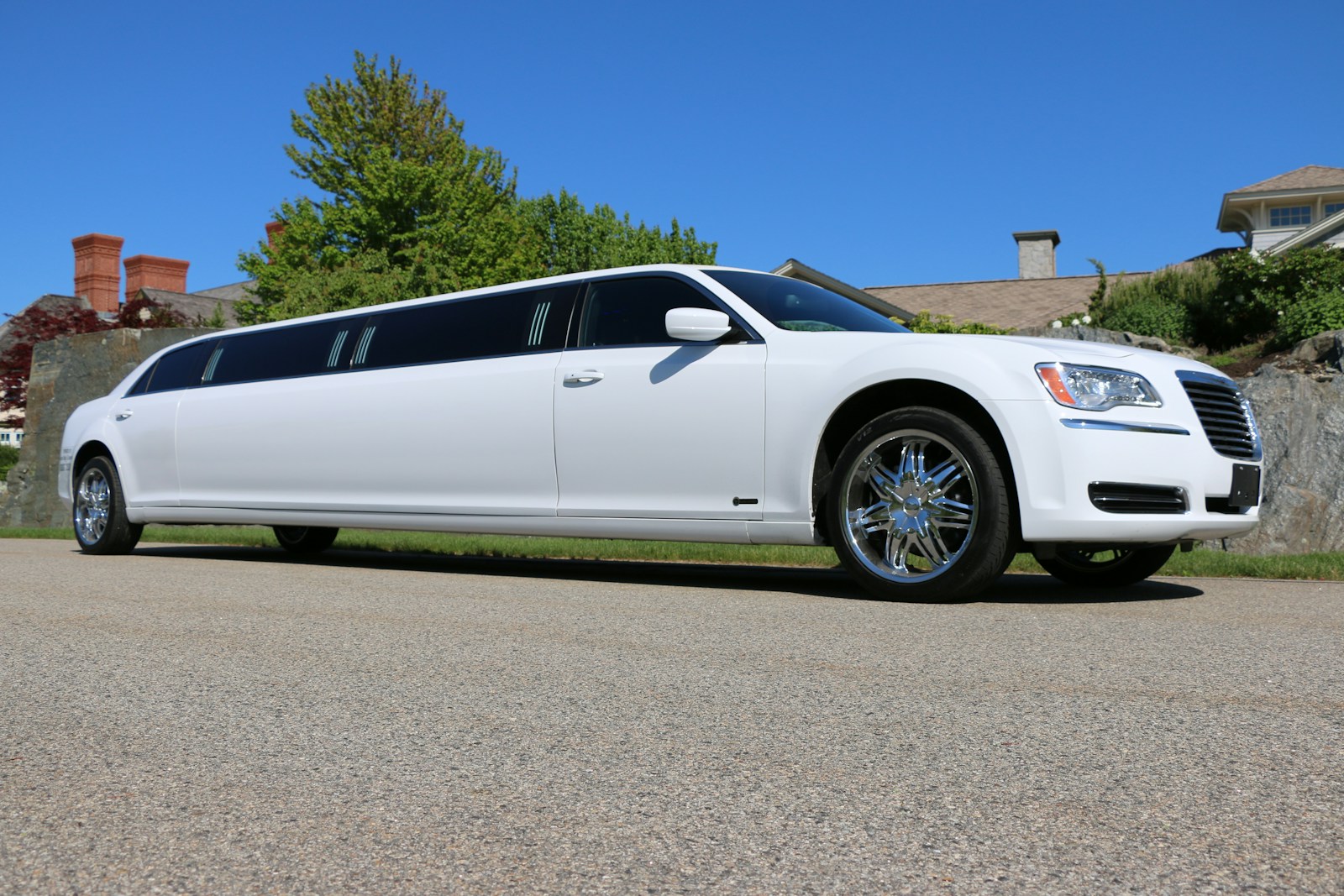 Limo Service Mississauga: Travel in Comfort, Style, and Luxury